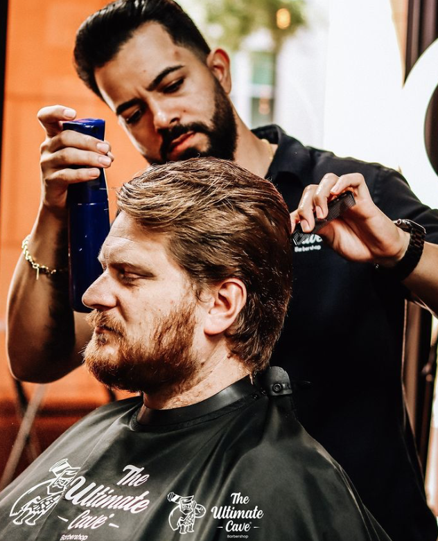 THE ULTIMATE CAVE BARBERSHOP  Orlando - vacaystore.com