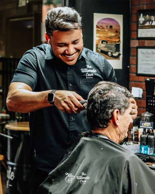 THE ULTIMATE CAVE BARBERSHOP  Orlando - vacaystore.com