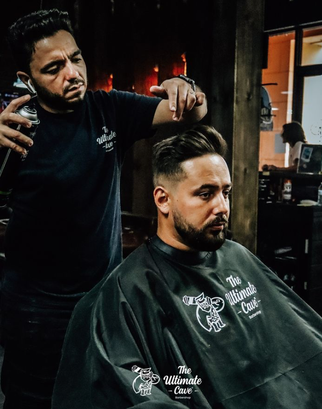 THE ULTIMATE CAVE BARBERSHOP  Orlando - vacaystore.com